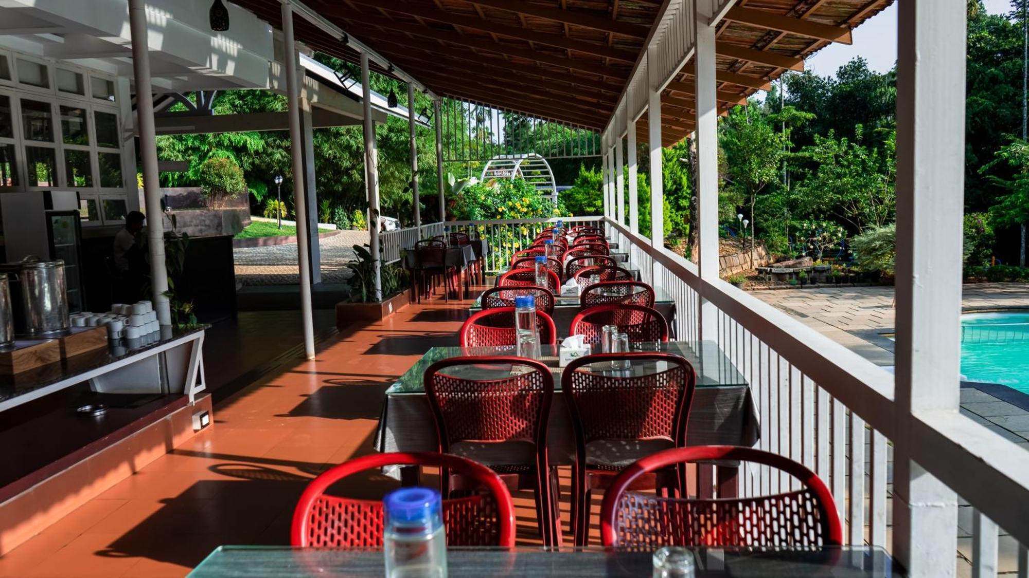 Vythiri Holiday Resort, Wayanad 外观 照片